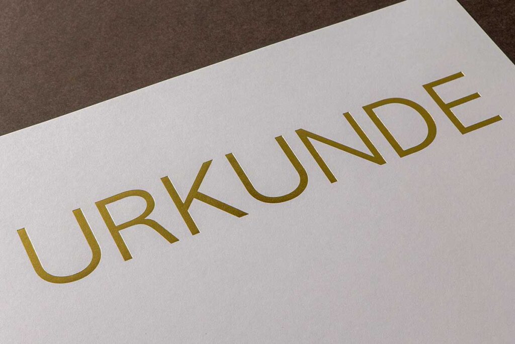 Urkunde A4 Gold Serifenlos Detail 1024x684